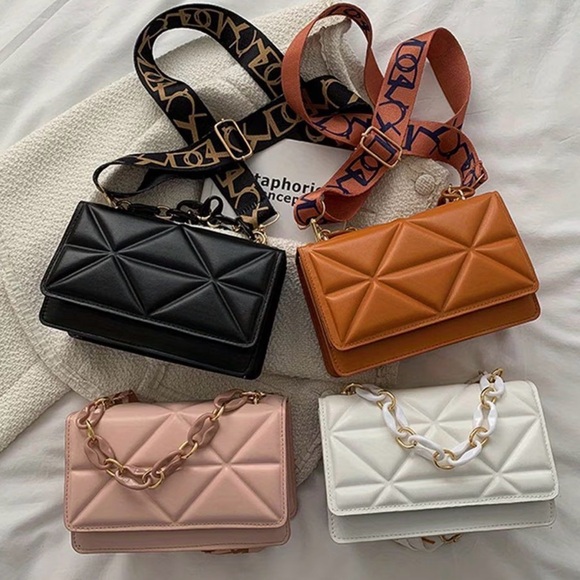 Elegant White Quilted Shoulder Hand Bag Crossbody Purse - Picture 8 of 11